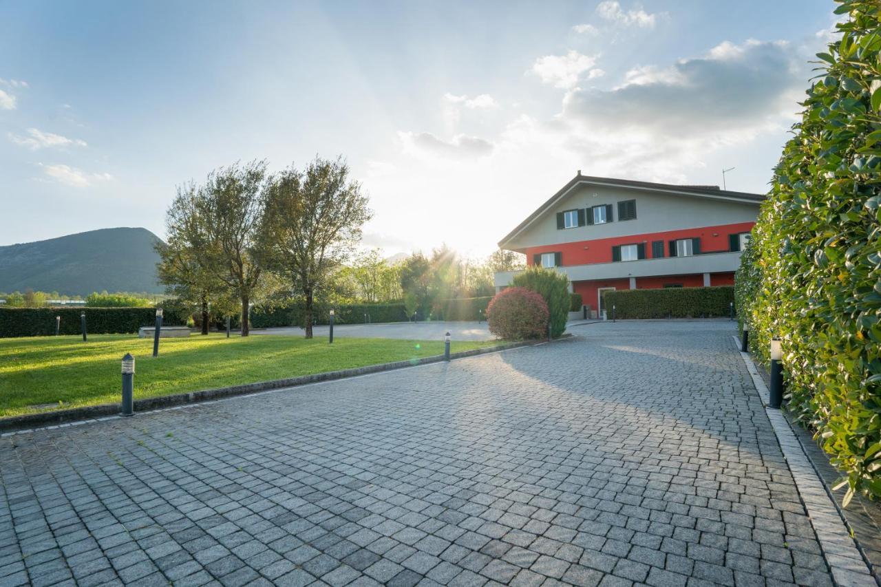 Lepini Suites Patrica Bagian luar foto