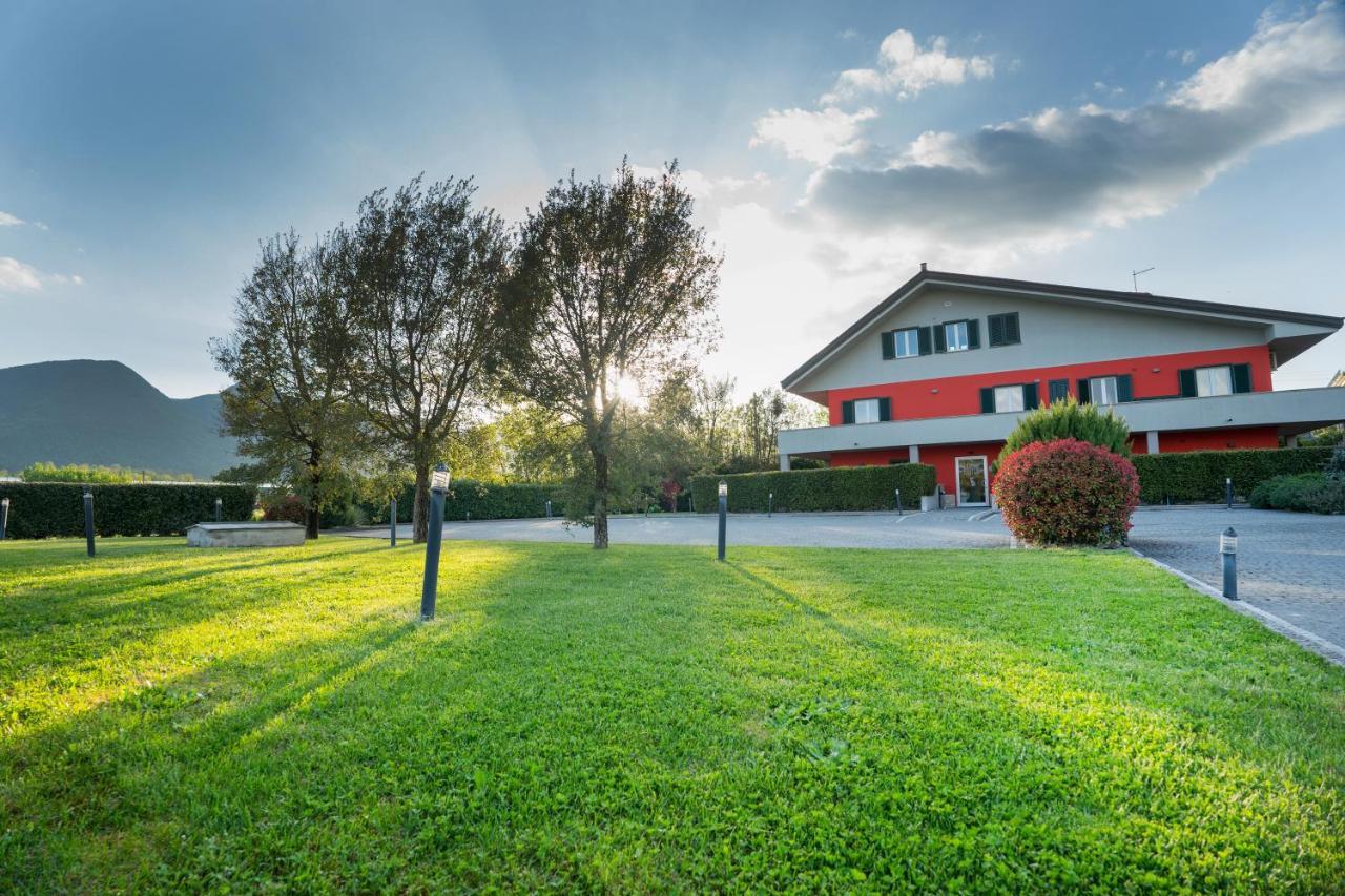 Lepini Suites Patrica Bagian luar foto